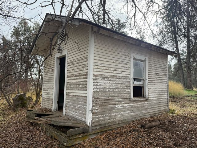 43045 Bridge Street, Fall River Mills, CA 96028