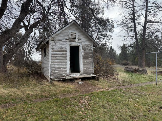 43045 Bridge Street, Fall River Mills, CA 96028