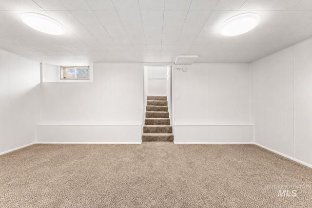 611 N Riverview Dr, Boise, ID 83712
