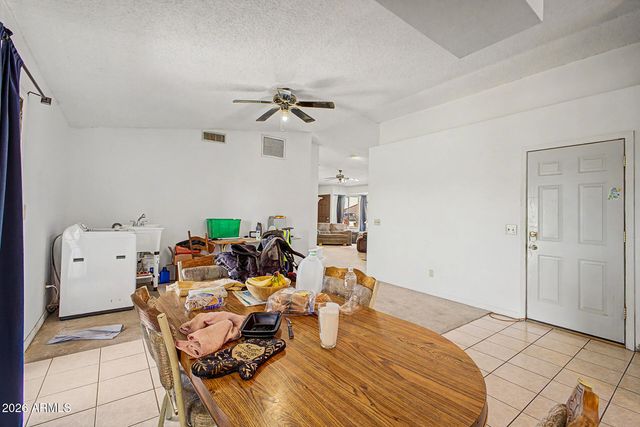 547 E QUAIL Avenue, Apache Junction, AZ 85119