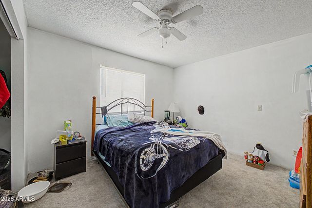547 E QUAIL Avenue, Apache Junction, AZ 85119