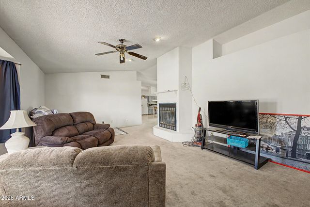 547 E QUAIL Avenue, Apache Junction, AZ 85119