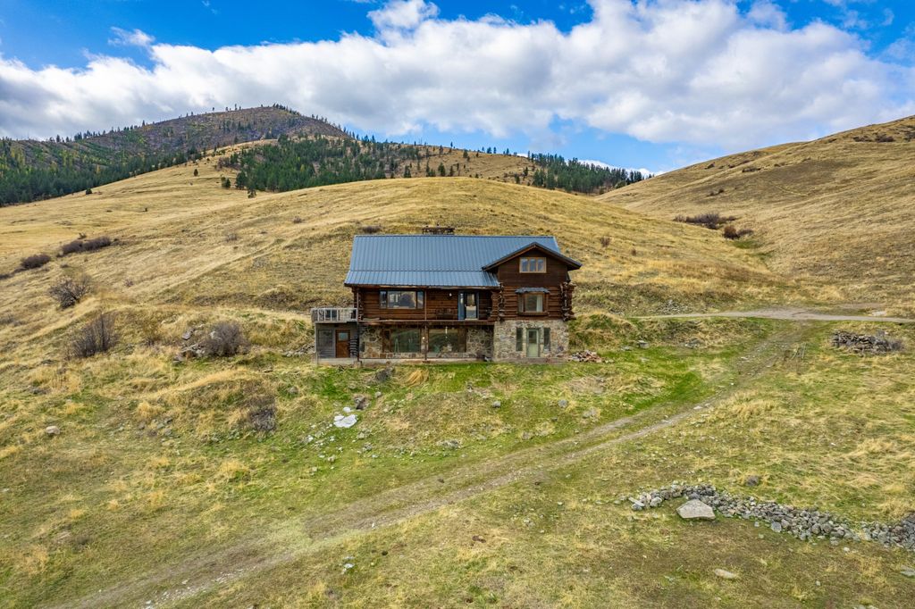 54 W Magpie Creek Road, Dixon, MT 59831 photo 2