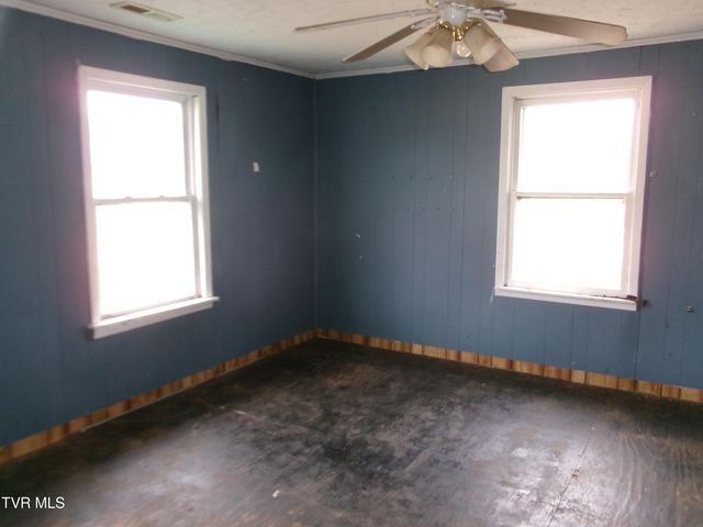 856 Hickory Cove Road, Rogersville, TN 37857