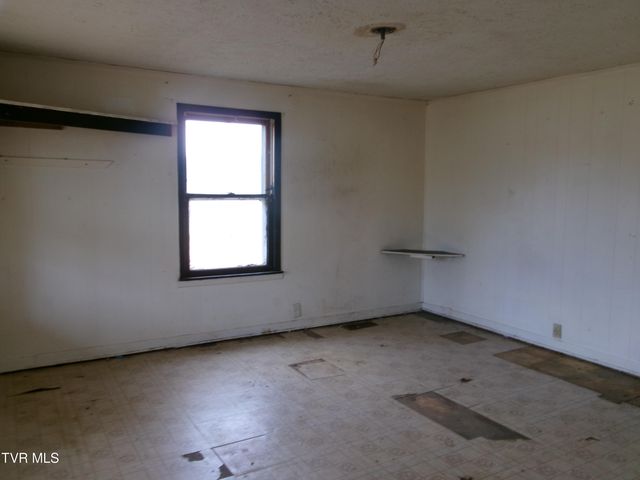 856 Hickory Cove Road, Rogersville, TN 37857