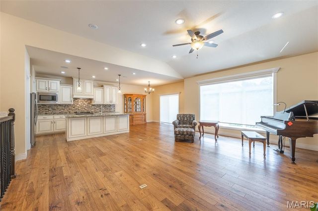 223 Timberway Drive, Poplar Bluff, MO 63901