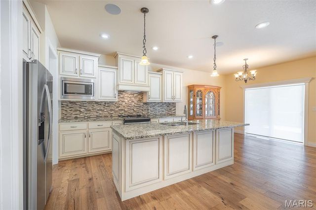223 Timberway Drive, Poplar Bluff, MO 63901