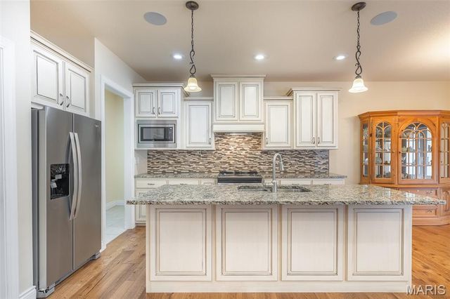 223 Timberway Drive, Poplar Bluff, MO 63901