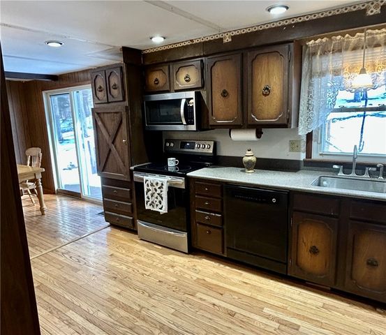 121 Woodview Lane, Morris, NY 13808