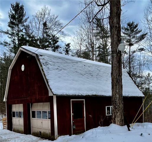 121 Woodview Lane, Morris, NY 13808