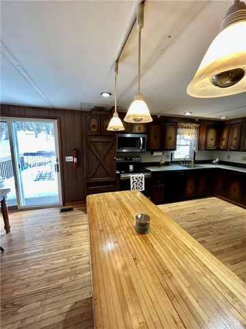 121 Woodview Lane, Morris, NY 13808