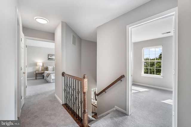14176 ROCKINGHORSE DR, Woodbridge, VA 22193