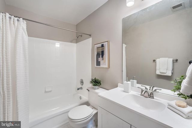 14176 ROCKINGHORSE DR, Woodbridge, VA 22193
