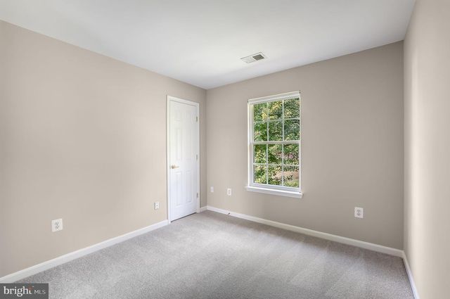 14176 ROCKINGHORSE DR, Woodbridge, VA 22193