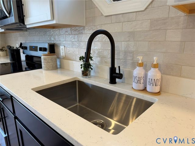 2105 Stavemill Estates Dr, Powhatan, VA 23139