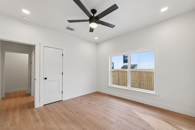 4413 Roseland Street, Houston, TX 77006