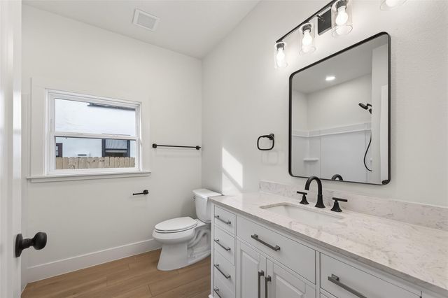 4413 Roseland Street, Houston, TX 77006