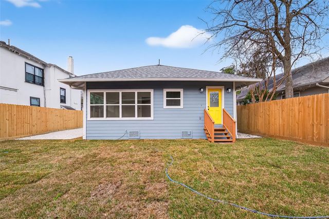 4413 Roseland Street, Houston, TX 77006