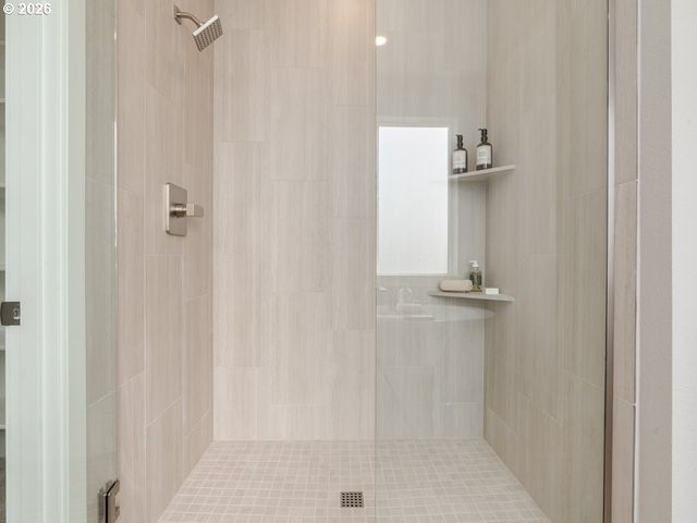 6519 Se POLYANTHA St, Hillsboro, OR 97123