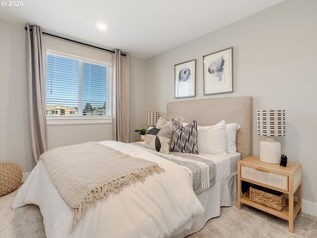 6519 Se POLYANTHA St, Hillsboro, OR 97123