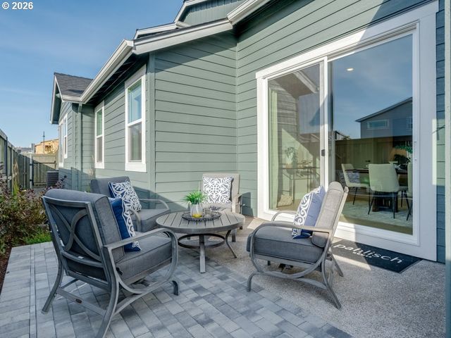 6519 Se POLYANTHA St, Hillsboro, OR 97123