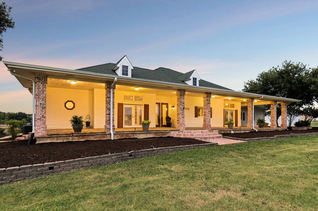 13116 Hillcrest Boulevard, Fort Worth, TX 76244