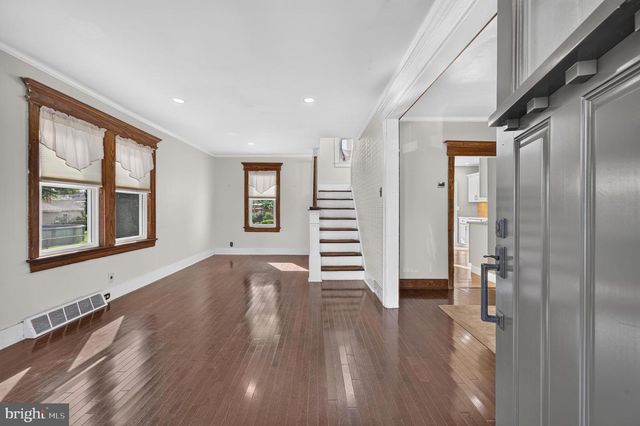 256 W PINE ST, Audubon, NJ 08106