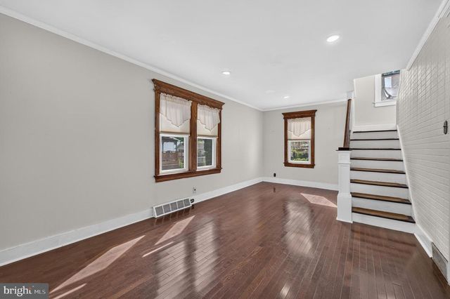 256 W PINE ST, Audubon, NJ 08106