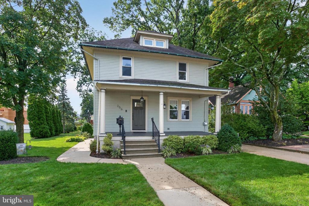 256 W PINE ST, Audubon, NJ 08106