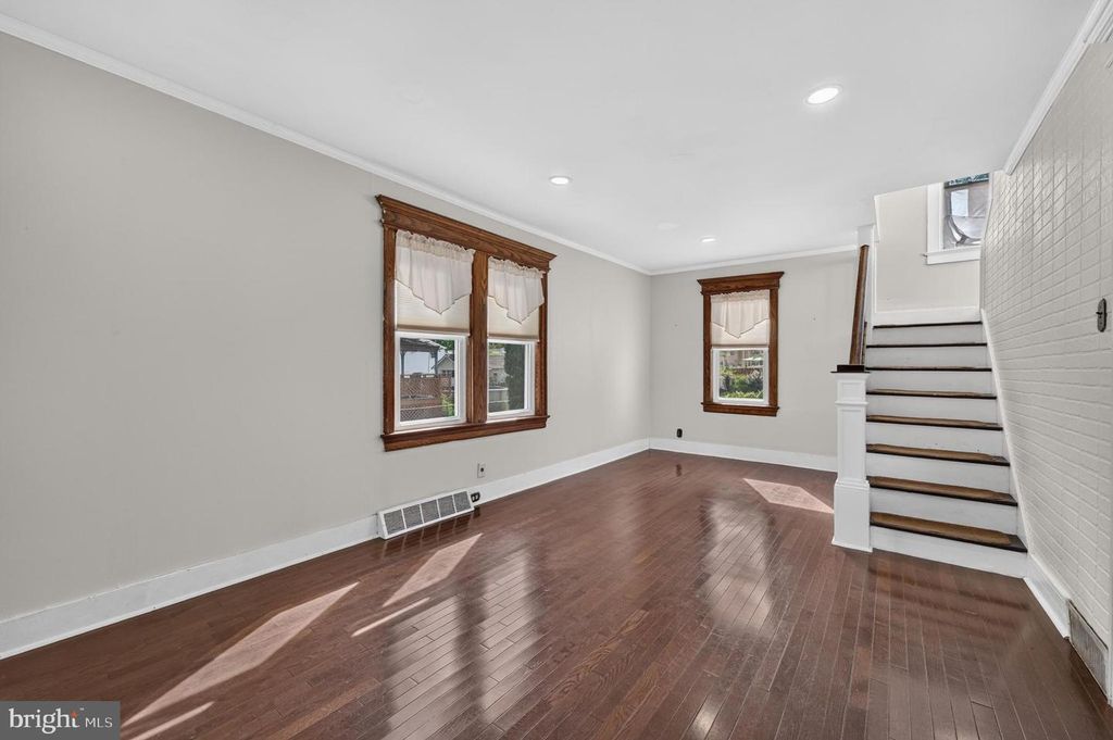 256 W PINE ST, AUDUBON, NJ 08106 — photo 3