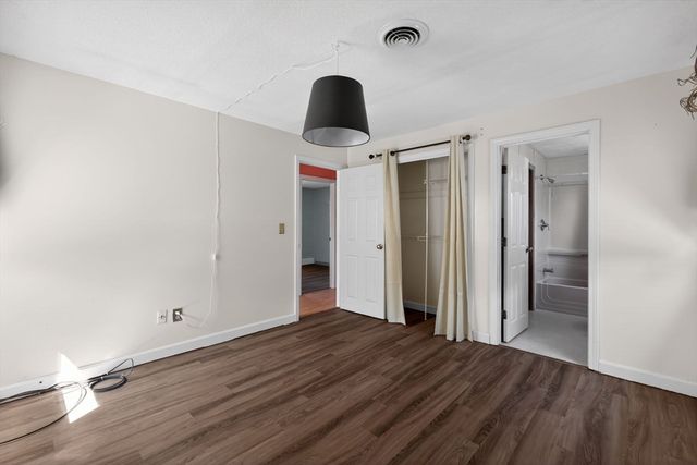 4 Fisher St, Taunton, MA 02780