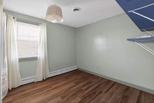 4 Fisher St, Taunton, MA 02780