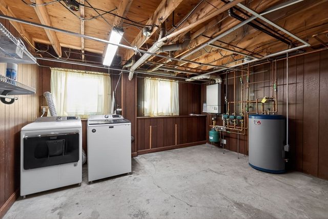 4 Fisher St, Taunton, MA 02780