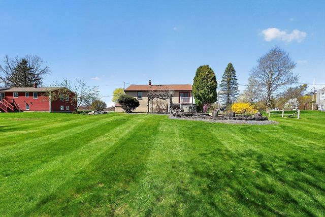 4 Fisher St, Taunton, MA 02780