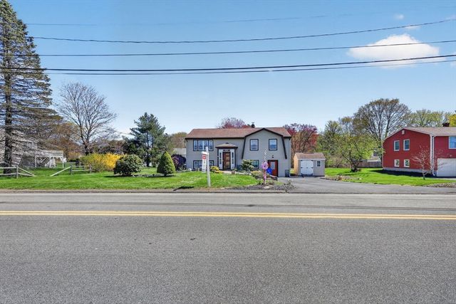 4 Fisher St, Taunton, MA 02780