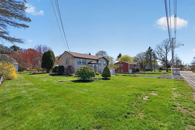 4 Fisher St, Taunton, MA 02780