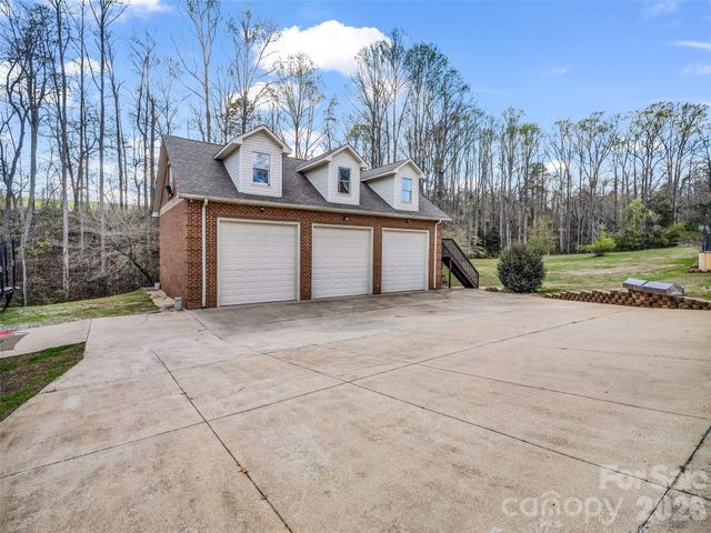 148 Fairway Drive, Forest City, NC 28043