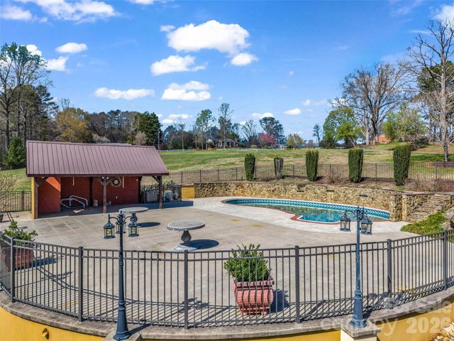 148 Fairway Drive, Forest City, NC 28043