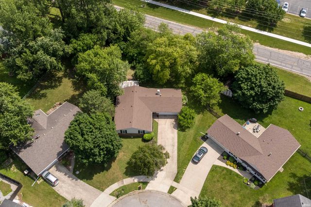 8027 Meadows Court, Fort Wayne, IN 46815