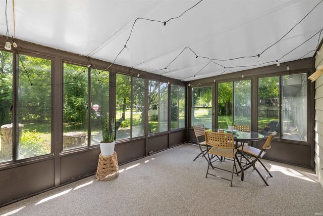 8027 Meadows Court, Fort Wayne, IN 46815