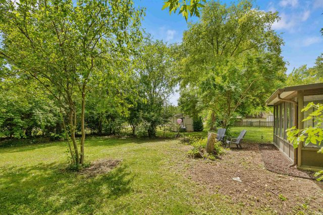 8027 Meadows Court, Fort Wayne, IN 46815
