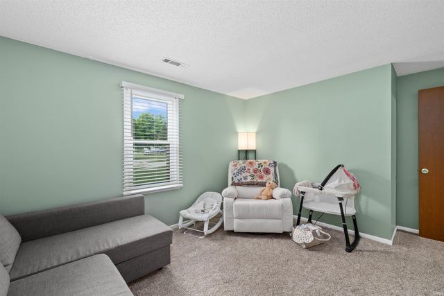 8027 Meadows Court, Fort Wayne, IN 46815