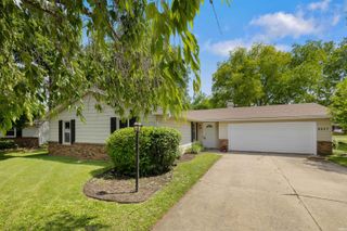 8027 Meadows Court, Fort Wayne, IN 46815