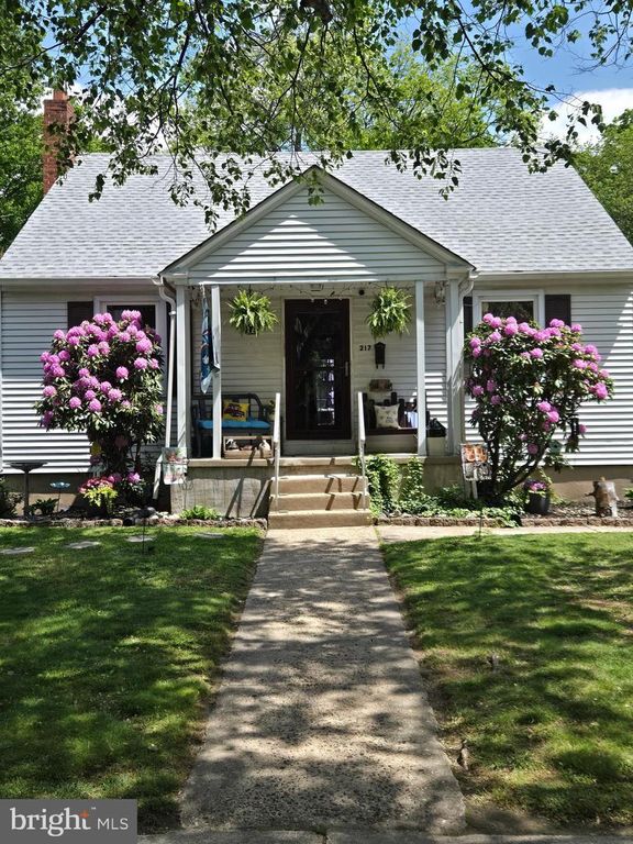 217 ELM AVE, RIVERTON, NJ 08077 — exterior