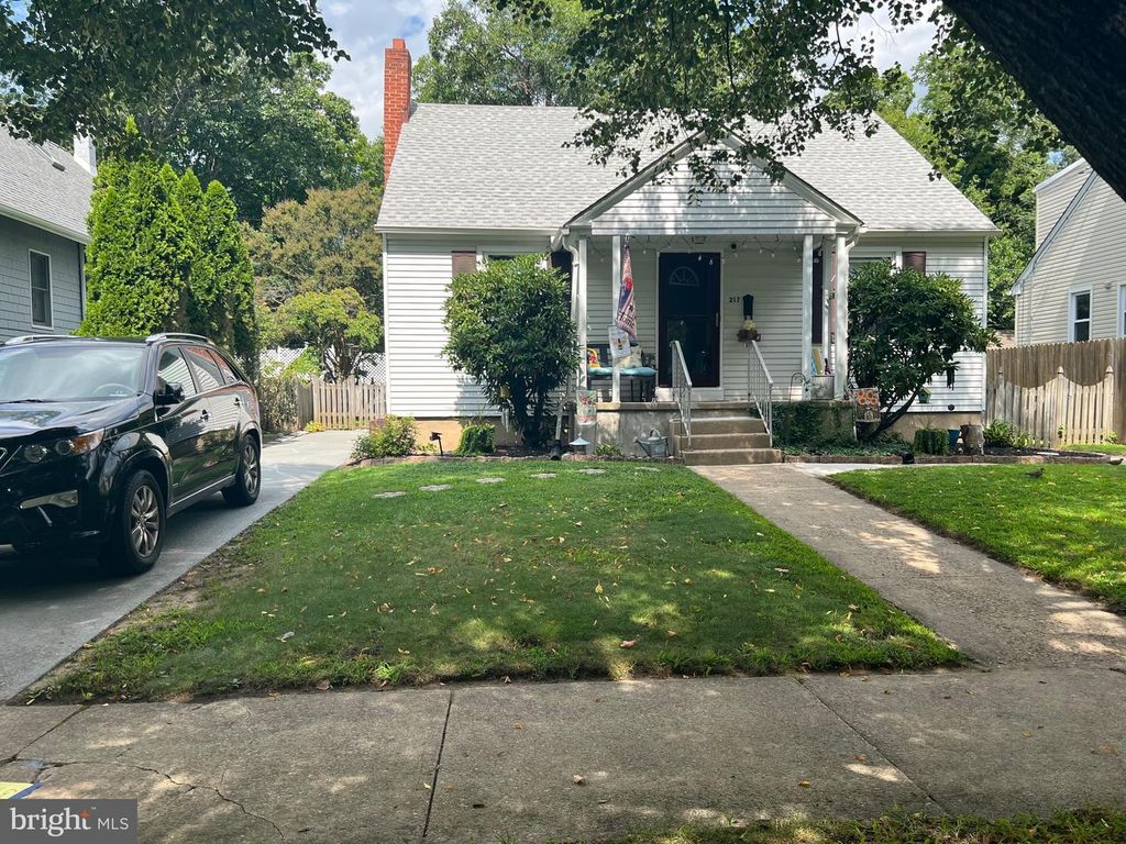 217 ELM AVE, RIVERTON, NJ 08077 — photo 2