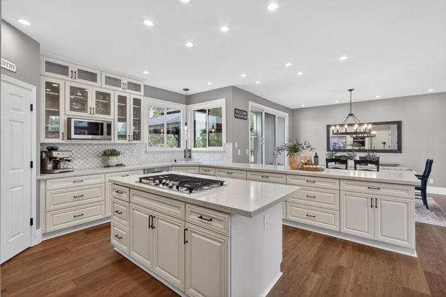 4640 Thunder Ln, Shingle Springs, CA 95682