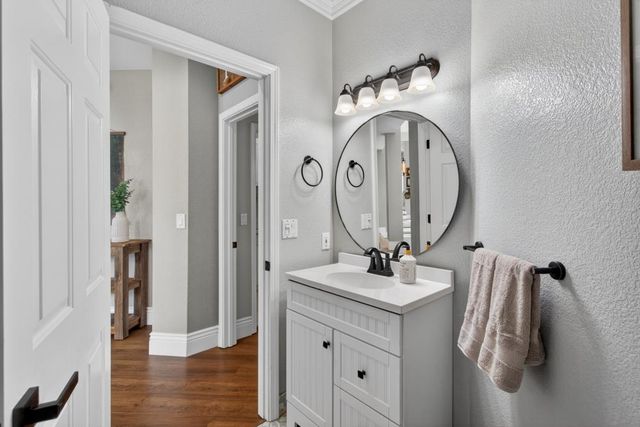 4640 Thunder Ln, Shingle Springs, CA 95682