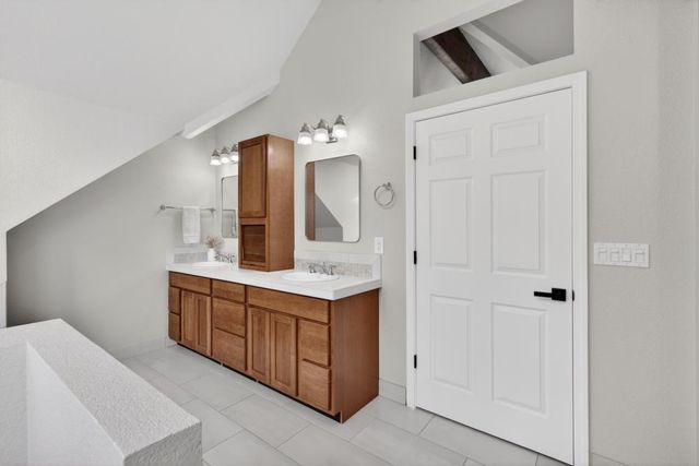 4640 Thunder Ln, Shingle Springs, CA 95682