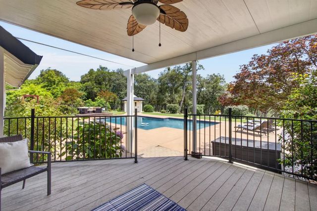 4640 Thunder Ln, Shingle Springs, CA 95682
