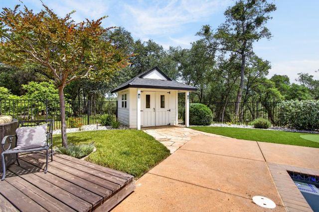 4640 Thunder Ln, Shingle Springs, CA 95682